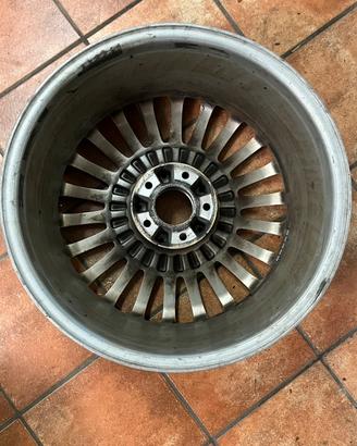 2 cerchi in lega per clk da revisionare