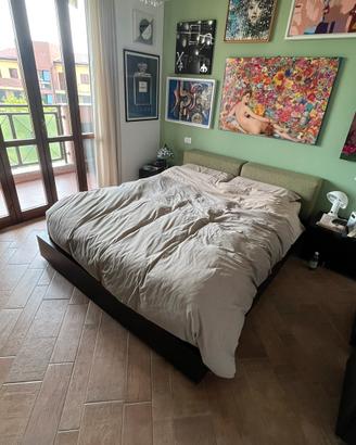 Letto in wenge’ con contenitore.