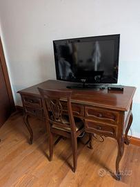Scrivania in stile vintage