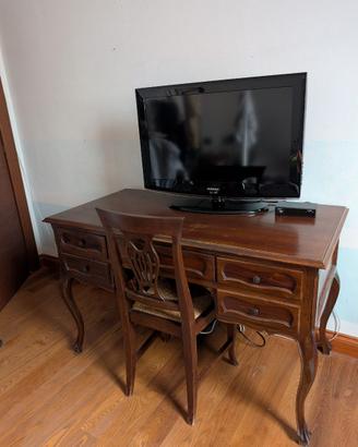 Scrivania in stile vintage