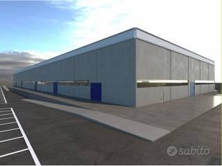 Corte tegge nuovo capannone in corso costruzione