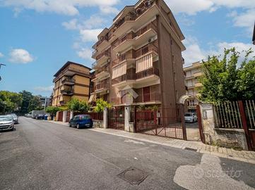 3 LOCALI A AVERSA