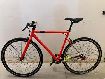 Bici scatto fisso