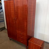 Armadio in legno + Comodino + Tastiera letto +rete