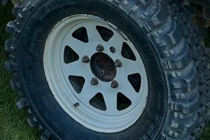 Cerchi Suzuki di 15 e Gomme extreme 235 75 15