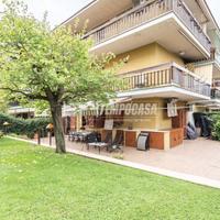 Bilocale rifinito in residence con piscina e porti