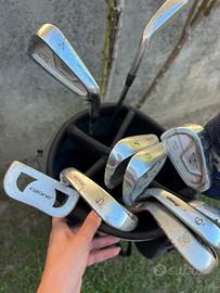 mazze da golf e sacche