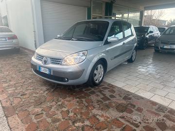 Renault Scenic 1.5 dCi