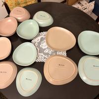 Servizio di piatti moderno azzurro e marrone