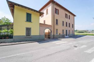 Casa indipendente di 131 m² con 5 locali a Bonate 