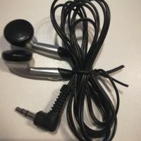 2 AURICOLARI PER CELLULARI O LETTORE