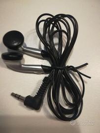 2 AURICOLARI PER CELLULARI O LETTORE