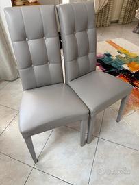 set di 6 sedie imbottite tenute molto bene 