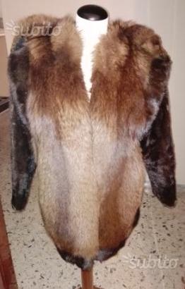 Giaccone di visone con due volpini