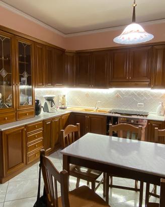500€ cucina+vetrina