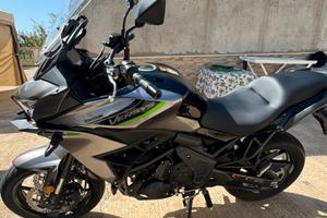 Kawasaki Versys 650 MY2026 appena rodata 1000km