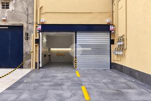 AUTORIMESSA A NAPOLI
