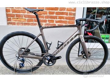 SCOTT ADDICT RC 10 tg.L 56 DURA-ACE 2x11v Usato