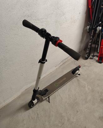 Monopattino elettrico per bambini 