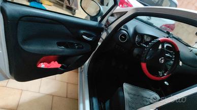 Fiat Punto 1.3 MJT II 75 CV 5 porte Street