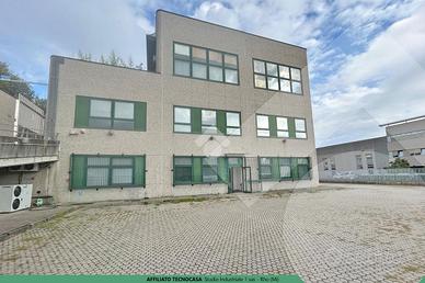 CAPANNONE A SETTIMO MILANESE