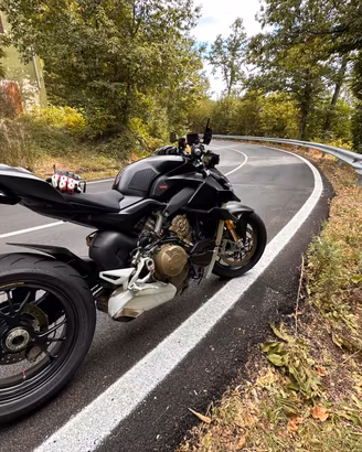 Ducati streetfighter V4S