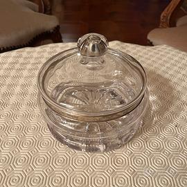 Biscottiera in cristallo con corona in argento 800