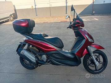 Piaggio Beverly 350 i.e sport touring abs