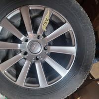 4 gomme estive 225/65R17 con cerchi in lega