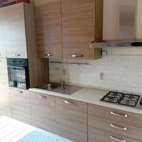 Cucina 3,30 m completa di elettrodomestici