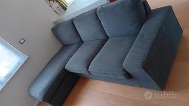 Divano KIVIK a 3 posti con chaise-longue