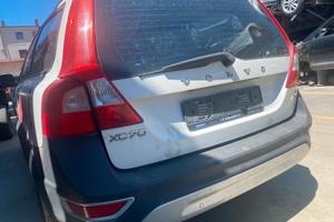 Ricambi usati per Volvo XC70 2.4D del 2010
