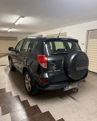 auto rav 4