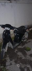 Aprilia scarabeo piaggio 