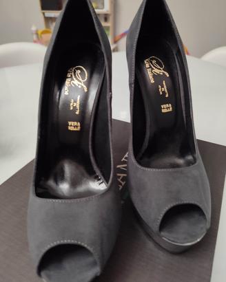 scarpa con tacco alto