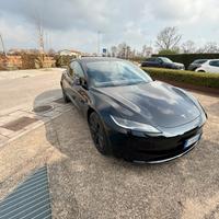 Tesla Model 3 long range  dual motor