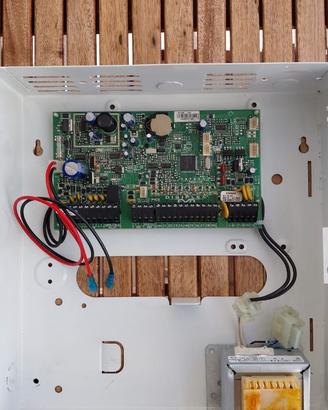 CENTRALE ALLARME PARADOX EVO 48