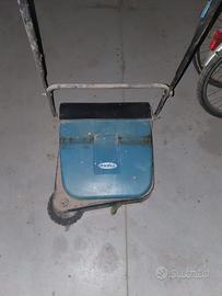 Scopa pavimenti per capannoni