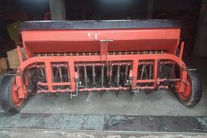 Seminatrice usata da grano m. 2,50