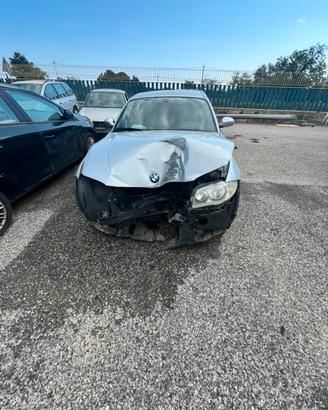 Ricambi BMW SERIE 1 116i anno 2005  incidentata