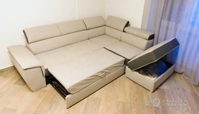Divano a L con pouf contenitore