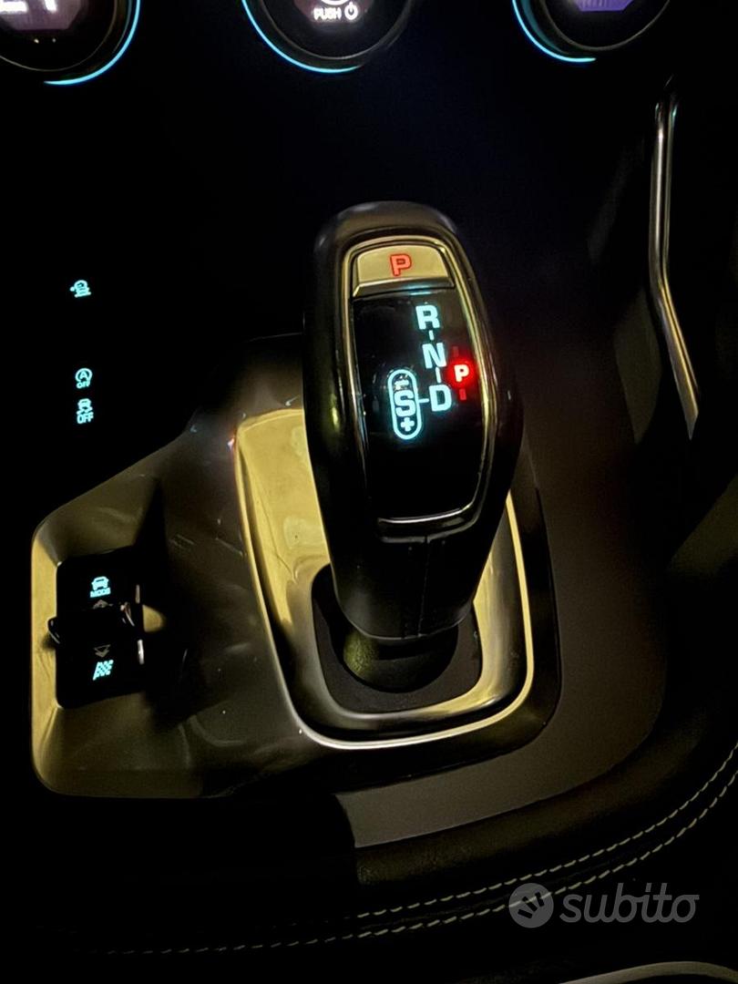 Jaguar E-Pace 2019 photo 5