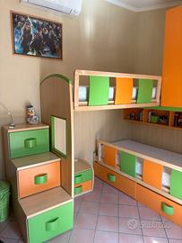 Cameretta completa a ponte con letti e armadi