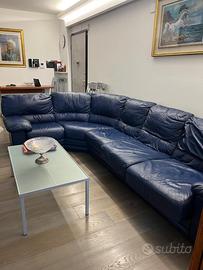 Divano letto in pelle