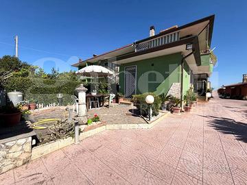 Villa o villino Latina [Cod. rif 3314962VRG]