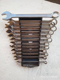 Set chiavi combinate ed inglesi