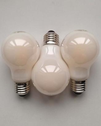 3 lampadine led luce calda OSRAM, da 5W e 1055 lm