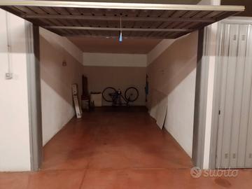 Garage San Benedetto Del Tronto (AP) Via Carducci