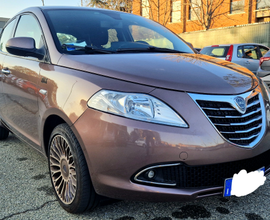 Lancia Ypsilon Allestimento "ELLE" 2015