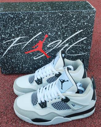 Jordan 4 Retro Military Black EU 40